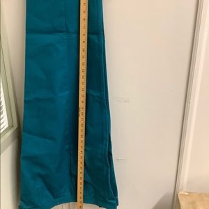 Red i II Woman’s Pants sz36 NWT